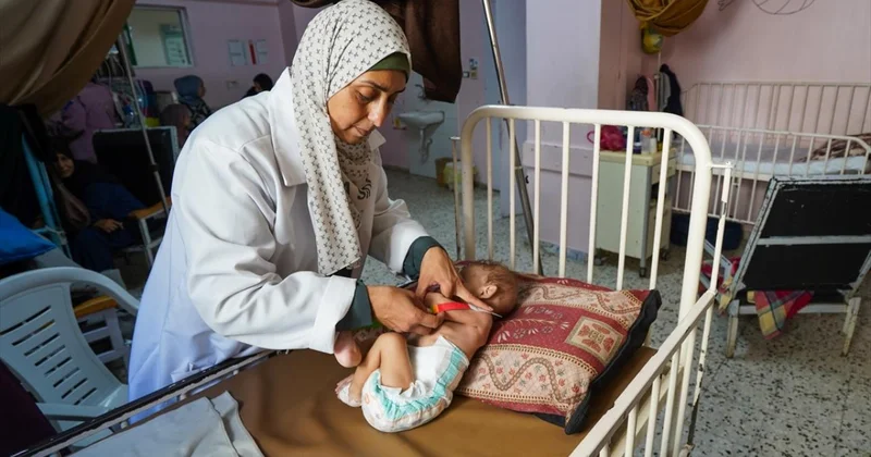 Gazze de kötü yaşam koşulları çocuklar arasında suçiçeği salgınını büyütüyor