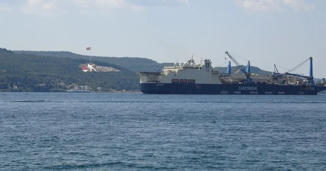 Dev boru döşeme gemisi Castorone Çanakkale Boğazı ndan geçti Çanakkale Haberleri Habertürk Yerel Haberler