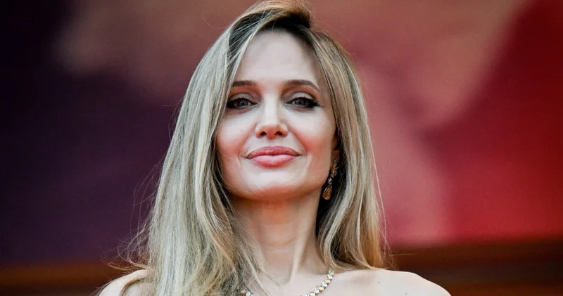 Angelina Jolie nin hayatında büyük değişim dönemi
