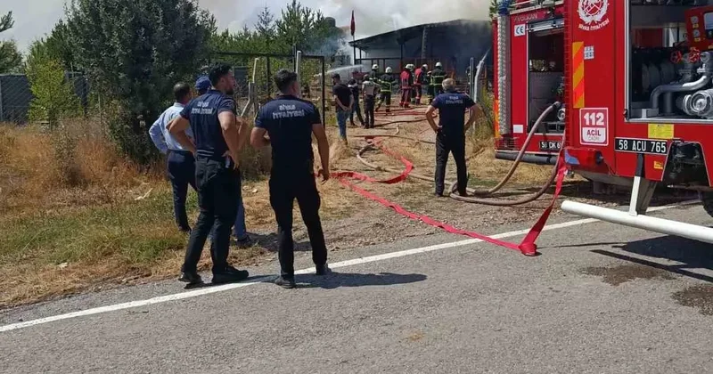 Sivas’ta müstakil ev yangında küle döndü