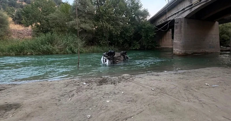 Feci kazadan sürücü burnu kanamadan kurtuldu, kopan bariyer çocuğu vurdu! Sözcü Gazetesi