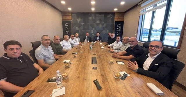 Boyraz dan MİAD a ziyaret: Malatya ekonomisini birlikte ayağa kaldıracağız Malatya Haberleri Habertürk Yerel Haberler