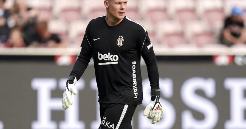 Beşiktaş ın kalesinde Nübel duvarı! Taraftarlar Kaleci dediğin böyle olur? demeden edemedi
