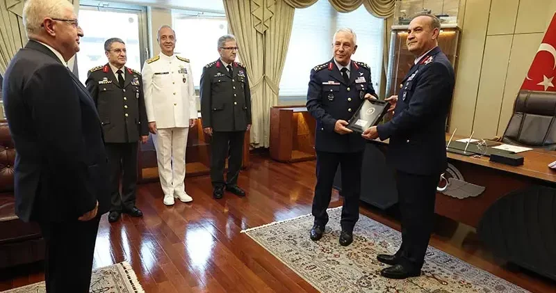 Hava Kuvvetleri Komutanlığı nda devir teslim