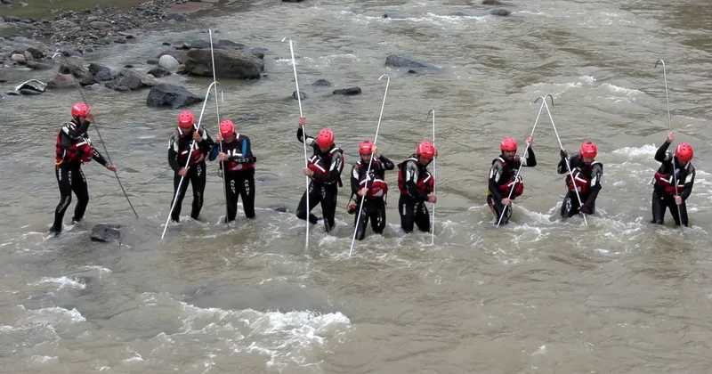 Giresun’da kayıp dayı yeğen için 4. gün! 200 kişilik ekip seferber oldu