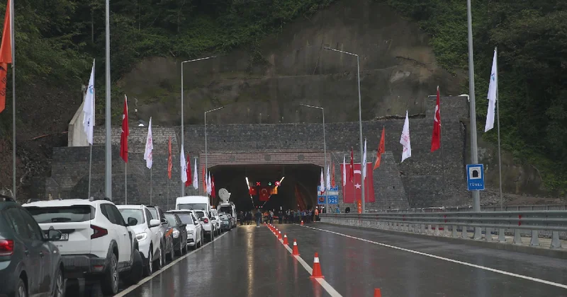 Dev tünel hizmete açıldı: Ulaşım 20 dakika kısalacak Sözcü Gazetesi