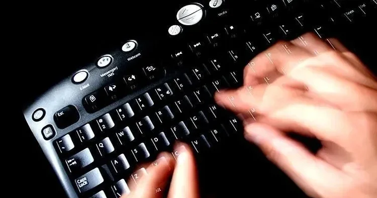 Yargıtay dan emsal karar: Patrona sitem e postası atan yönetici tazminatsız işinden oldu
