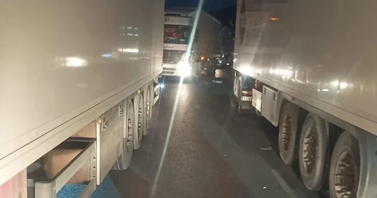 Cilvegözü sınır kapısında feci kaza: İki TIR arasında sıkışan şoför hayatını kaybetti