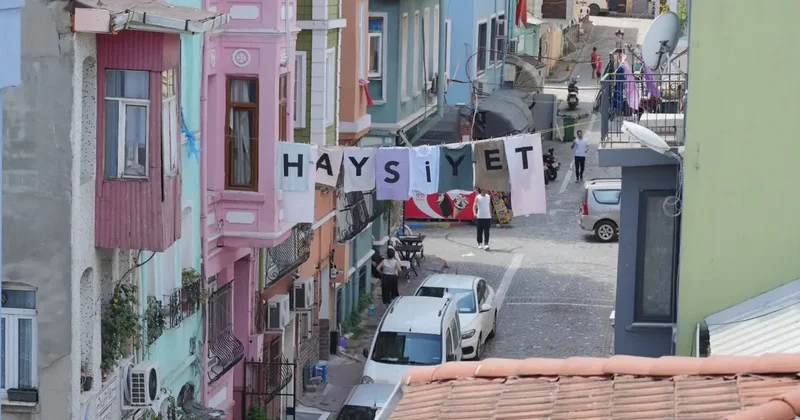 Balat ın sokaklarında Haysiyet yazıyor