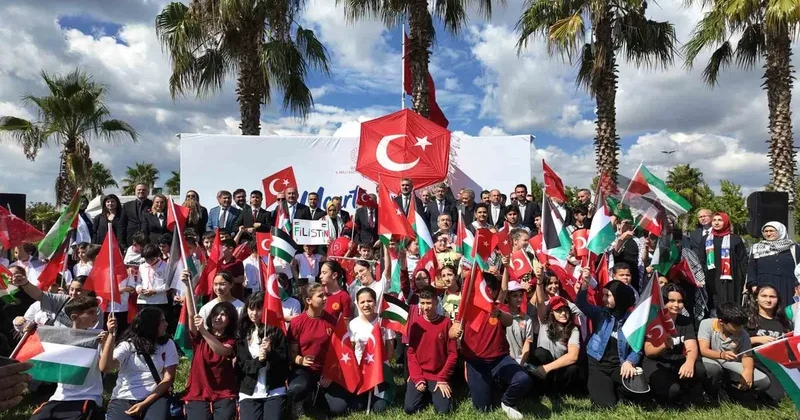İstanbul da uçurtma etkinliği çocuklara umut oldu