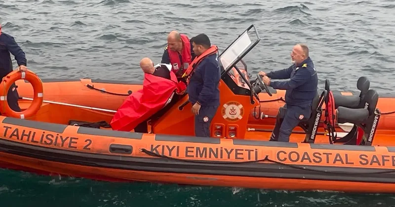 Denize atladı, tehdit etti