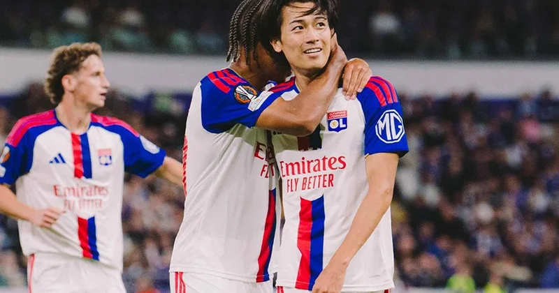 Fenerbahçe ye elenen Lyon, Avrupa Ligi ne galibiyetle başladı