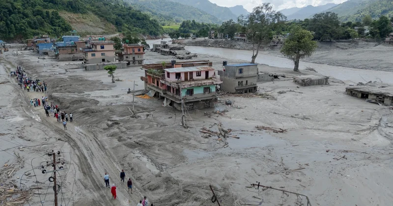Nepal deki sel felaketinde can kaybı 1410 a yükseldi! 6 bin 145 kişi hala kayıp, 587 si yabancı turist