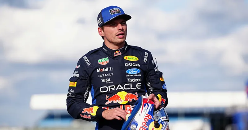 Verstappen, 14 turda 100 amatör karting sürücüsünü geride bıraktı