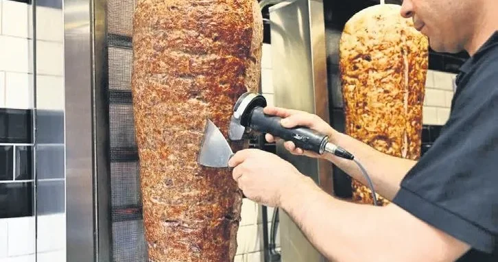 MEVLÜT TEZEL Dönerde yeni dönem
