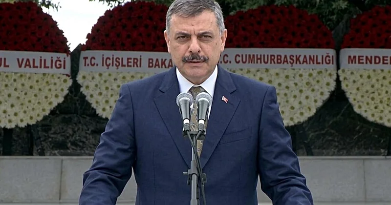 Bakan Çiftçi den Menderes anmasında tarihi açıklama! Eski bakan Namık Gedik in naaşı Anıt Mezar a taşınacak