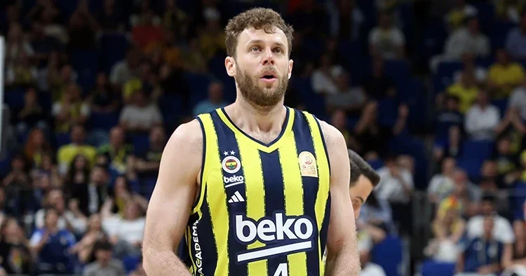 Nicolo Melli: Katıldığımız her turnuvada şampiyonluk hedefliyoruz!