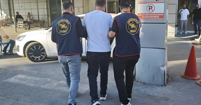 Hapis cezasıyla aranan 2 firari İstanbul’da yakalandı