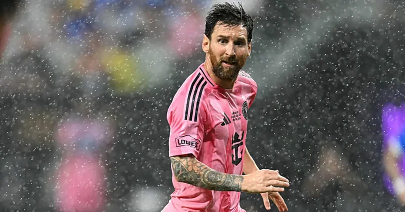 Tarihin en çok kupa kazanan futbolcusu Messi, 48. şampiyonluğuna ulaştı