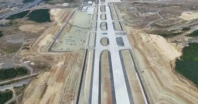 İstanbul Havalimanı’nın 4’üncü ana pisti işletme ruhsatına dahil edildi