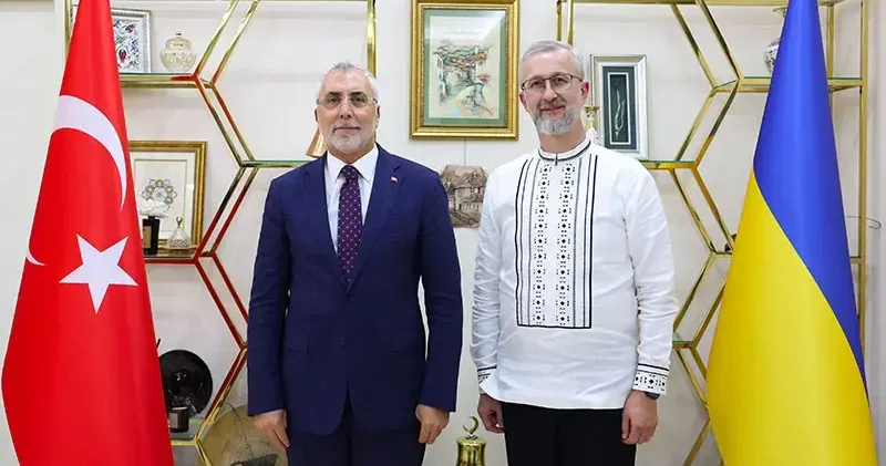 Bakan Işıkhan: Türkiye ve Ukrayna arasındaki dostluk ve dayanışmanın daha da güçleneceğine inanıyoruz