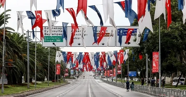 İstanbul da bazı yollar pazar günü ve çarşamba günü trafiğe kapatılacak