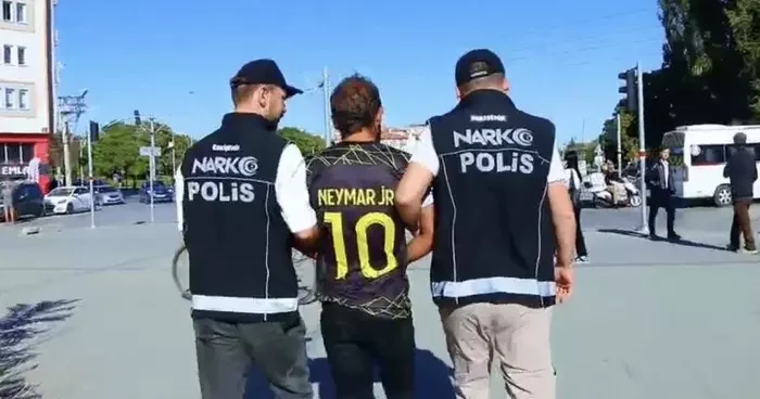 Polis ekipleri çevreye rahatsızlık verenlere müsaade etmiyor