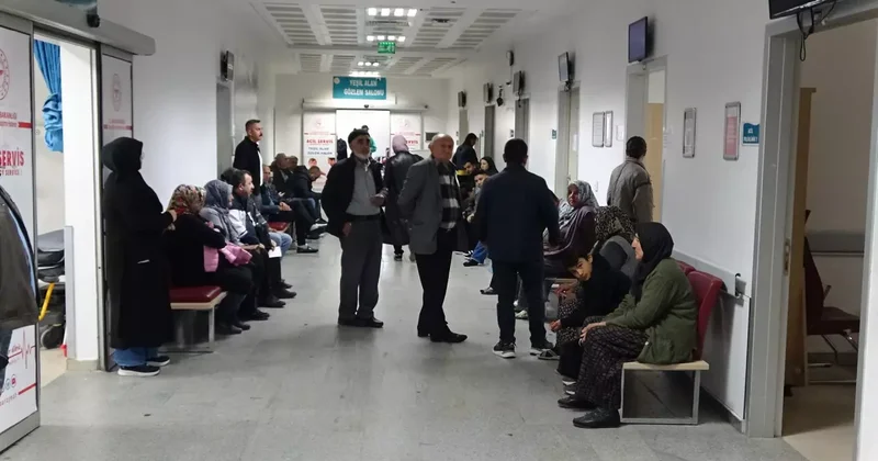 Acil servislerde Covid yoğunluğu: Yine varyantlarını görüyoruz!