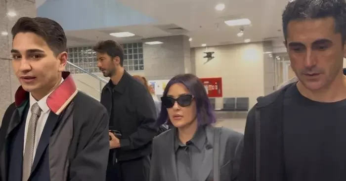 Şarkıcı Melek Mosso oyuncu ve model Serkan Sağdıç’tan tek celsede boşandı!