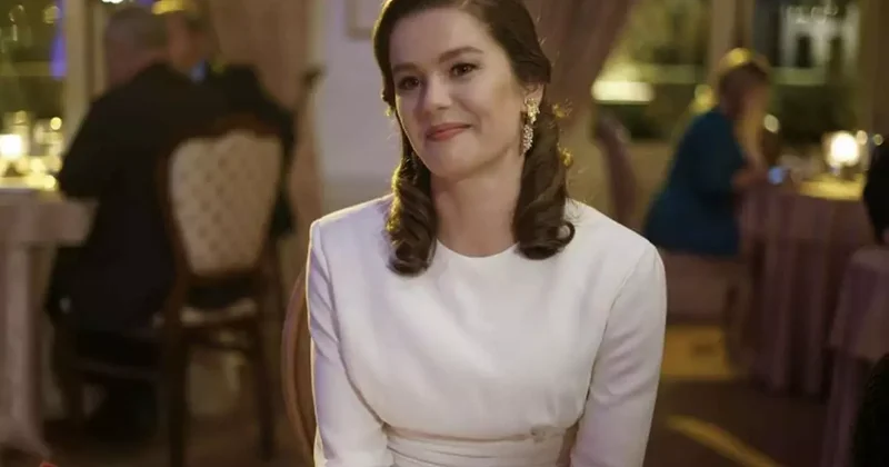 Burcu Biricik kızı Luna ile görüntülendi: Anne kız benzerliği şaşırttı