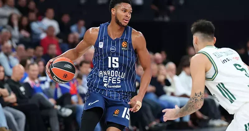 Anadolu Efes Panathinaikos: 81 95