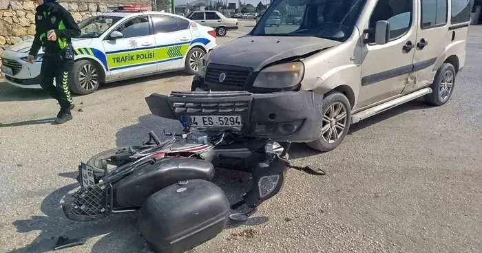 Motosiklet sürücüsü yaralandı