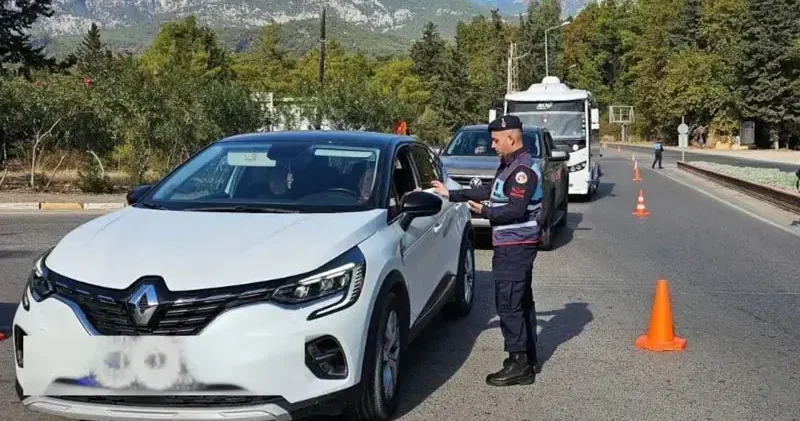 81 ilde aranan 912 suçlu yakalandı