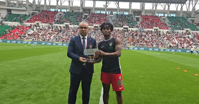 Amed Sportif Faaliyetler de Gift Orban a ayın golü ödülü Diyarbakır Haberleri Habertürk Yerel Haberler