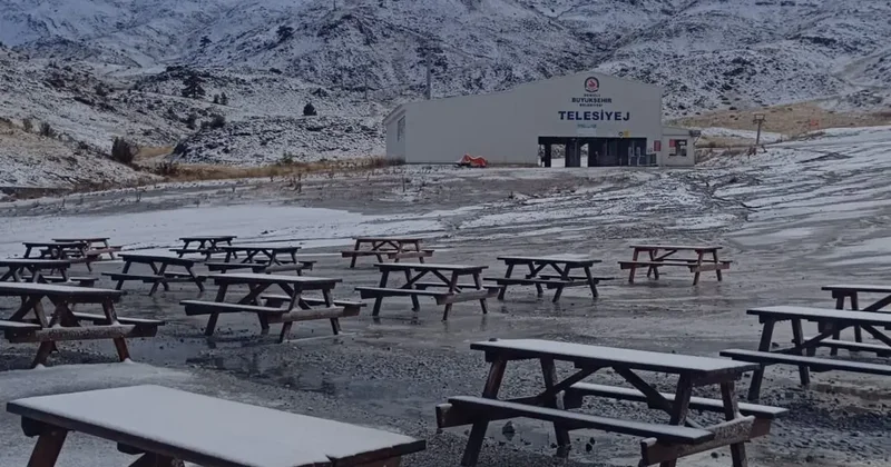 Yer: Denizli! Mevsimin ilk karı düştü