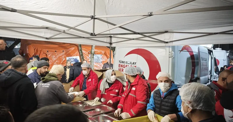 Kızılay, İstanbul da sahada! 3 ilçede çalışmalar sürüyor