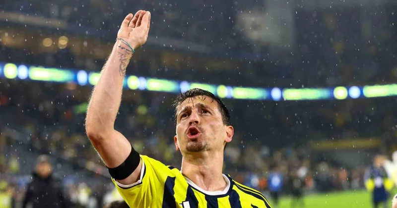 Mert Hakan Yandaş, Alanyaspor maçında oyuna girerek 568 günlük hasretini bitirdi
