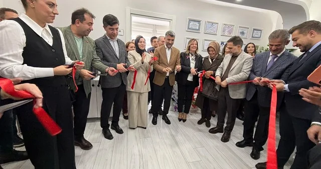 Erzurum protokolü Doç. Dr. Sertaç Zengil in muayenehane açılışında buluştu Erzurum Haber Habertürk Yerel Haberler