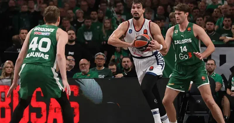 Zalgiris Kaunas Anadolu Efes : 70 85