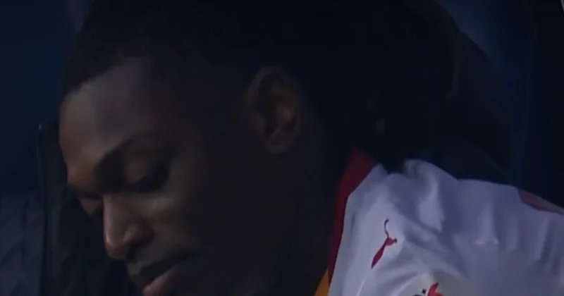 Galatasaray da Leao şoku! 61 de girdi 77 de çıktı Sözcü Gazetesi
