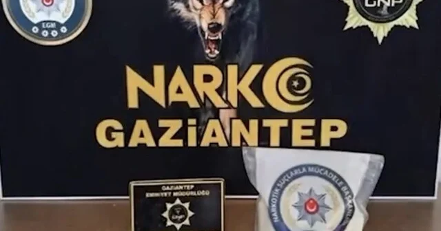 Gaziantep te 1 kilo metamfetamin ele geçirildi: 2 gözaltı Gaziantep Haberleri Habertürk Yerel Haberler