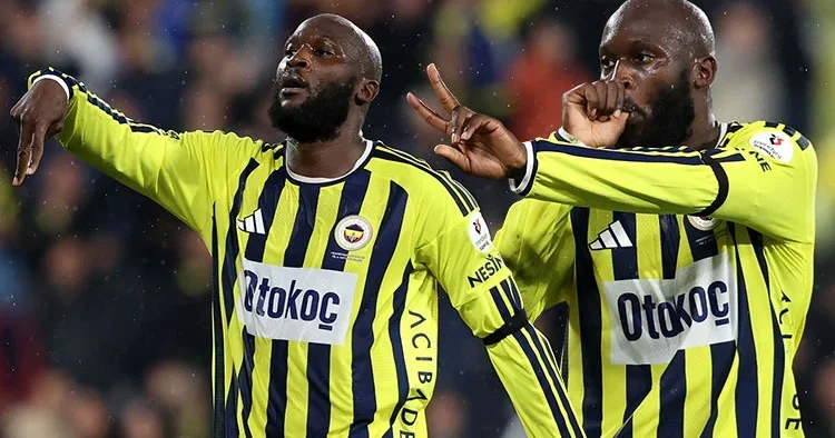 Fenerbahçe de sahne ilk kez Romelu Lukaku nun! Siftahı Kadıköy de yaptı