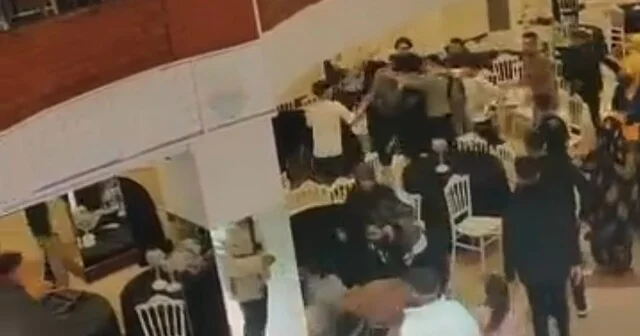 Bolu da düğün salonunda takı kavgası: Tekme, yumruk ve sandalyeler havada uçuştu Bolu Haber Habertürk Yerel Haberler
