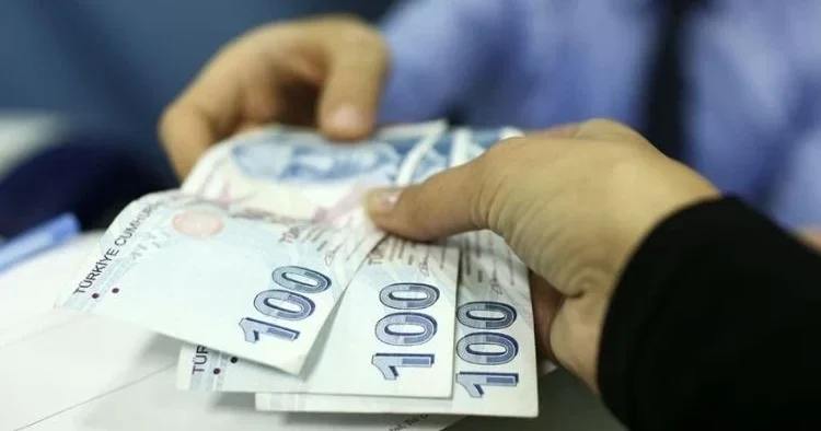 Kamu personeline gelecek yıl 6,3 trilyon lira ödenecek