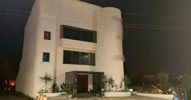 Samsun da restoranda yemek asansörüyle zemine düşen garson öldü