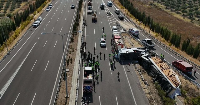 Manisa daki otobüs kazasında ölü sayısı 12 ye çıktı Manisa Haber Habertürk Yerel Haberler