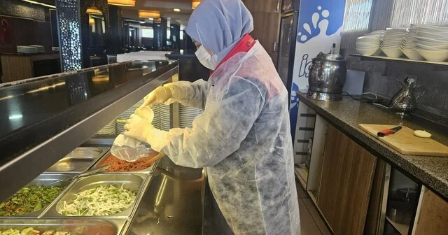 Erzurum da gıda denetimleri hız kesmiyor: 1 haftada 349 kontrol Erzurum Haber Habertürk Yerel Haberler