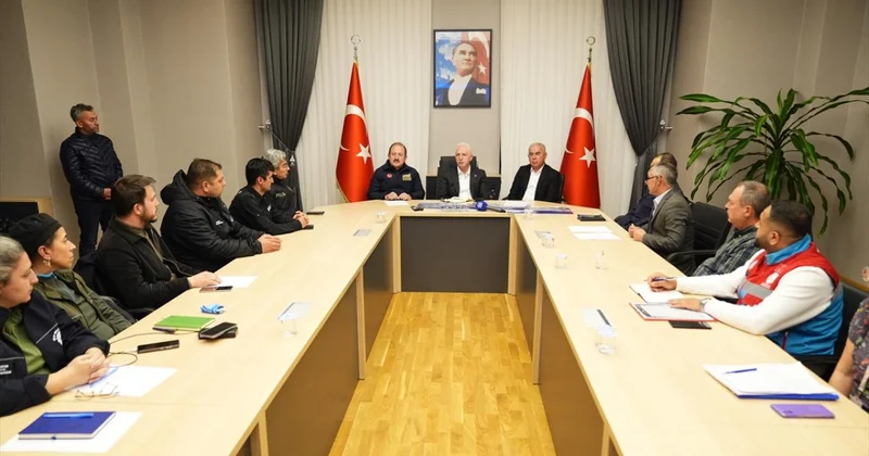 İstanbul Valisi Gül den, Şile de acil afet koordinasyon ekibine ziyaret