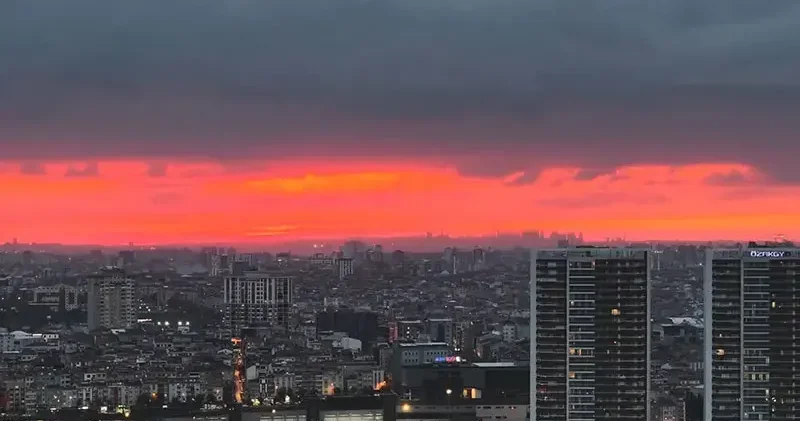 İstanbul da sağanak sonrası gün batımı görsel şölen oluşturdu