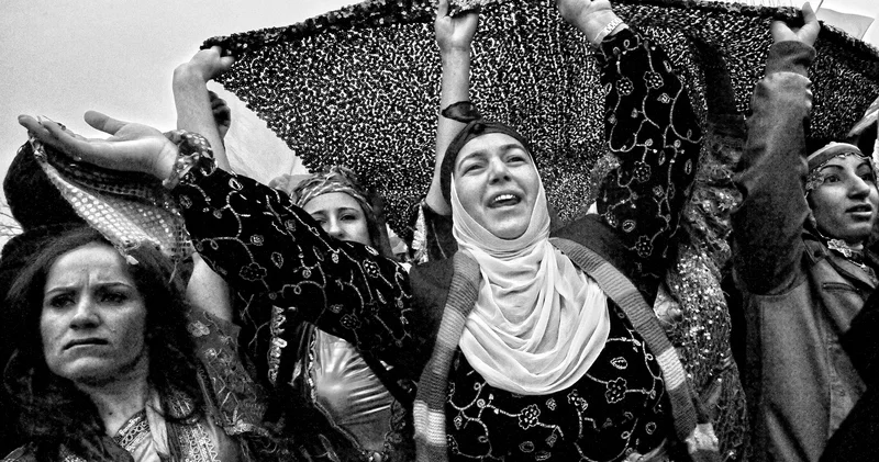 Newroz/lensler konuşabilseydi Agos